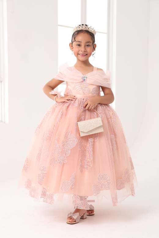 Vestido Violeta de promoción para niña